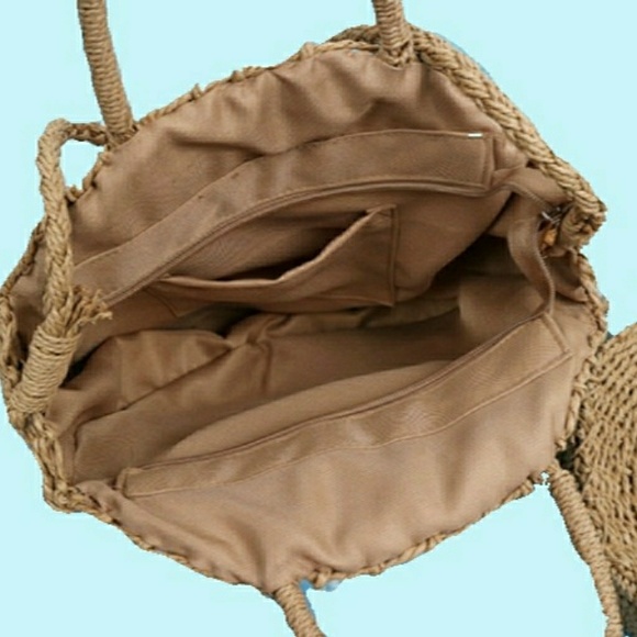 LAST ONE-NWT BOHO HEART LOCKET  WOVEN RATTAN BAG - Picture 6 of 7